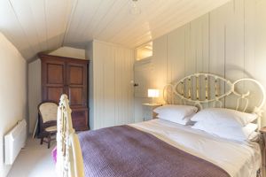 Photo 2- click for photo gallery